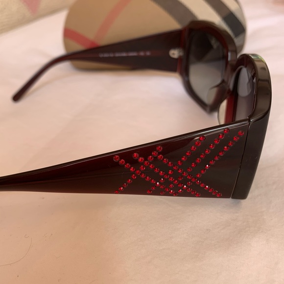 EUC Burberry Sunglasses with Swarovski Crystals - Picture 6 of 8